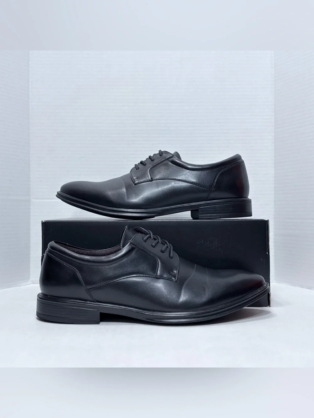 Classic Men's size 10 Black Leather Dress Shoes - Lace-Up Oxford